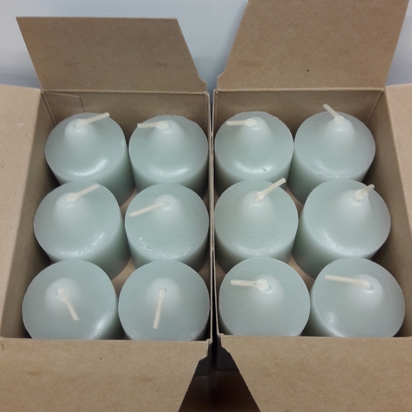 Rare PartyLite Sea Breeze Votive Candles - 12